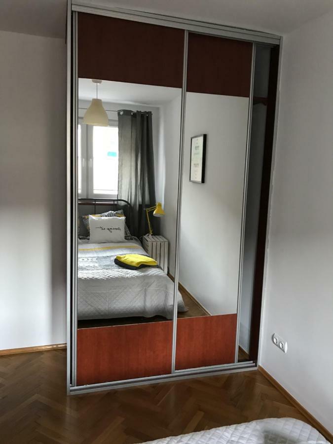 Apartment Ul Zlota 6- Samo Centrum-klimatyzacja!